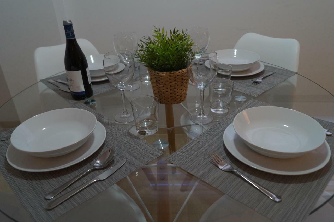 Apartamento Plaza Alfonso XII Málaga Extérieur photo